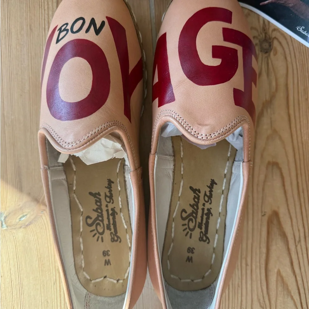 Custom Artist Series Sabah Tan Leather Slippers by Artist Carolyn Macartney - Picture 7 of 10